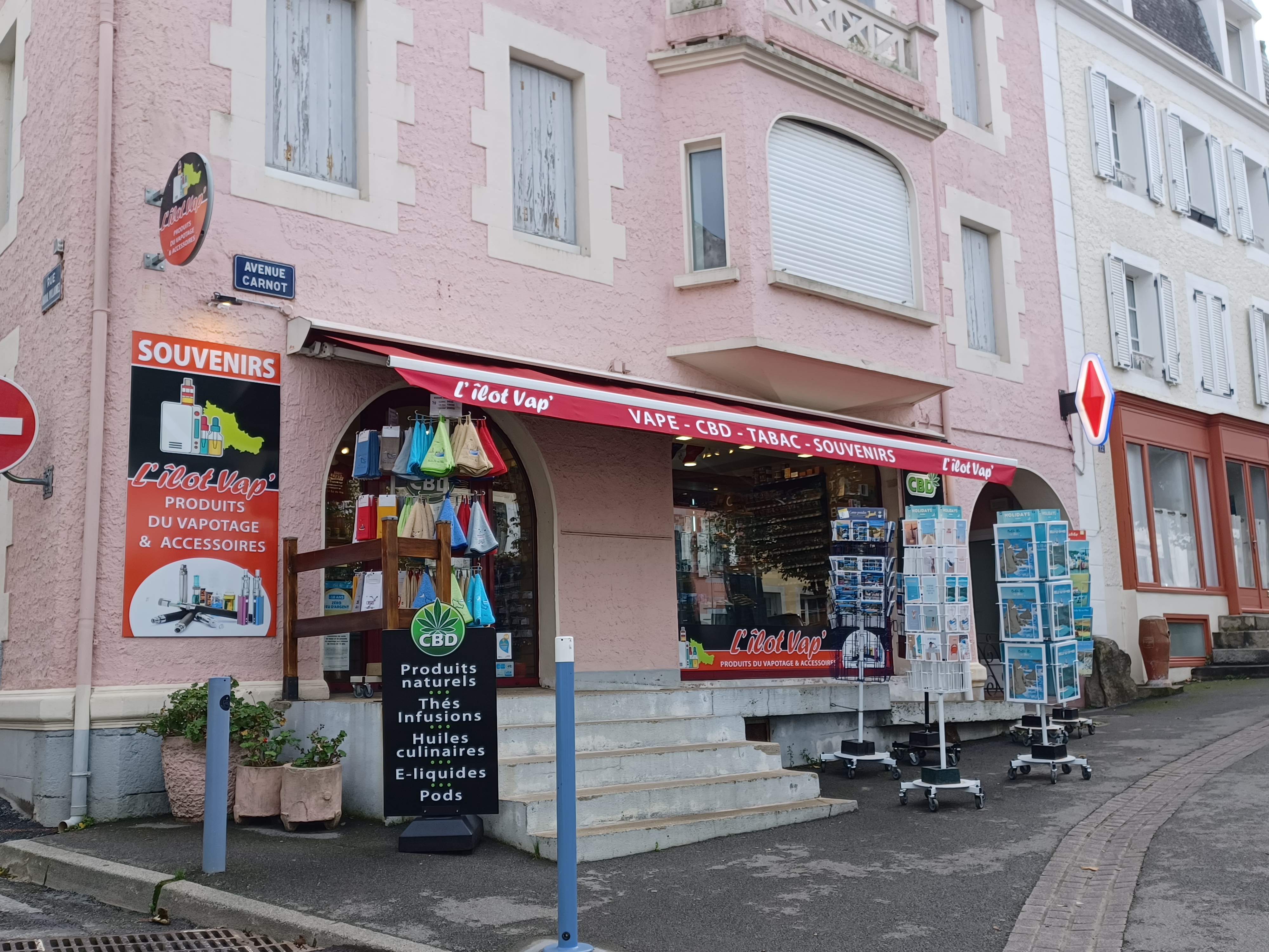 velo vap Mobilier pour magasins de cigarettes électroniques et de liquides