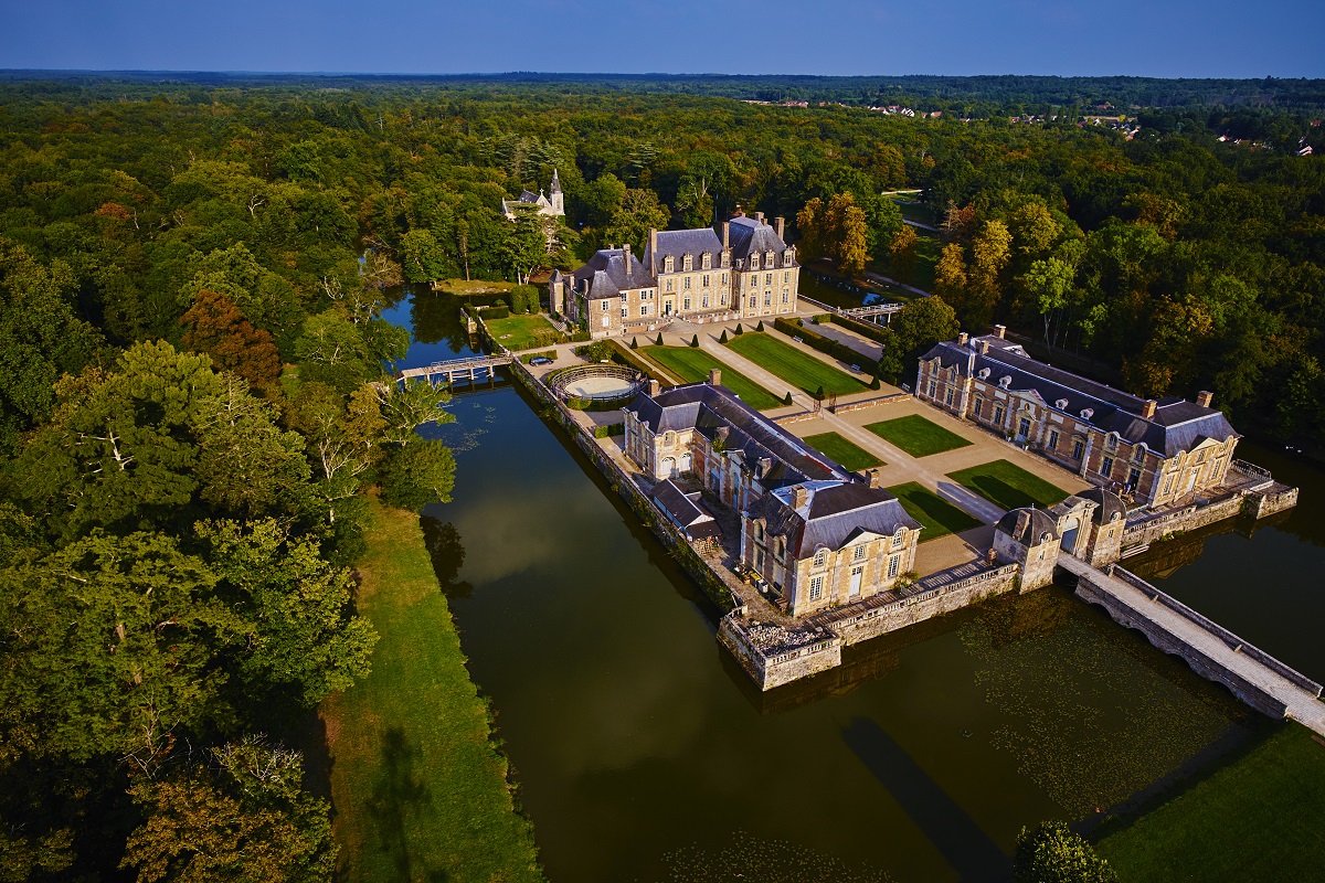 Chateau de la Ferte saint aubin.jpg