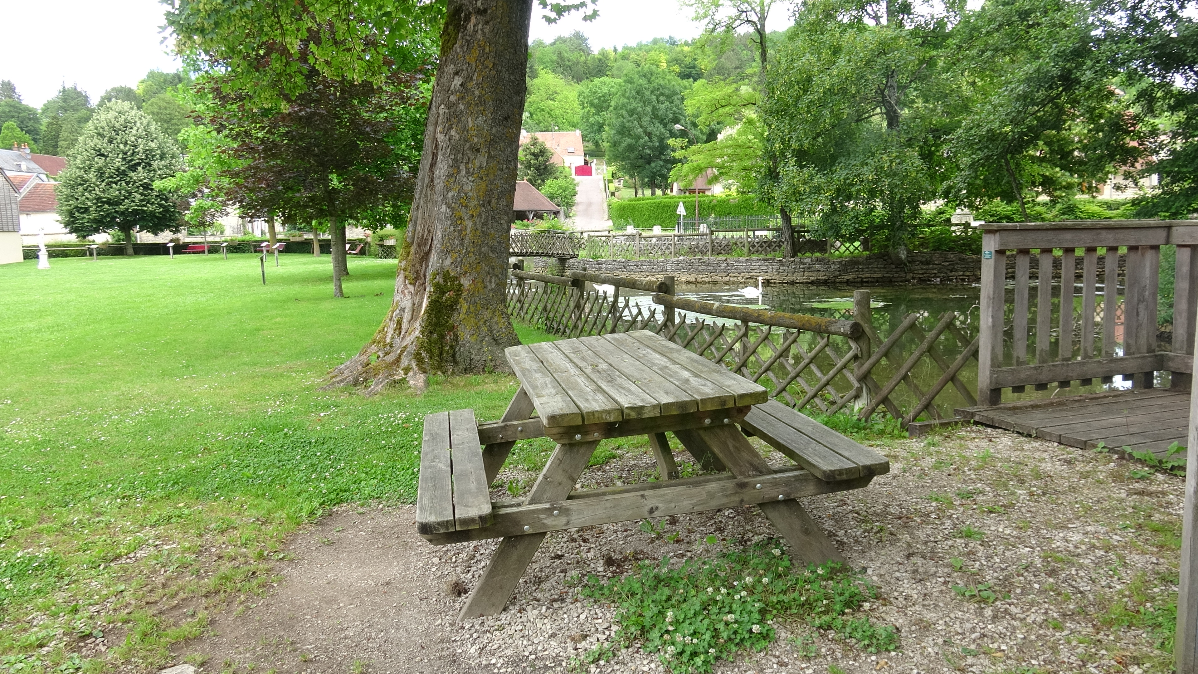 Aire de pique nique - photo 2