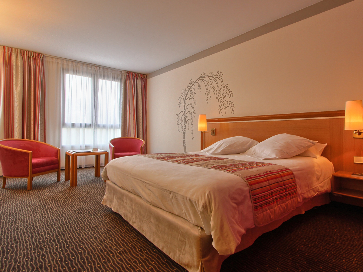 Hôtel Golf &amp; Spa Domaine de la Forêt d'Orient, Rouilly-Sacey - photo 3