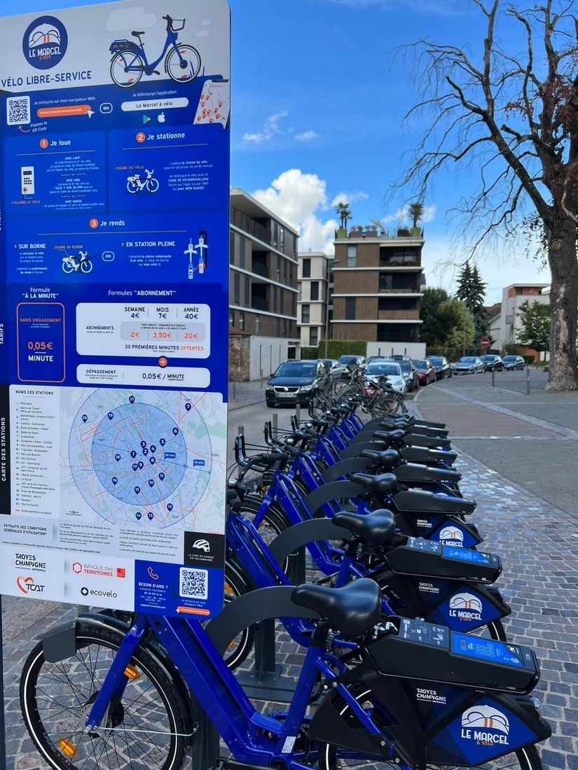 Getting around by car, car parks and parking Paris • Paris je t'aime -  Tourist office