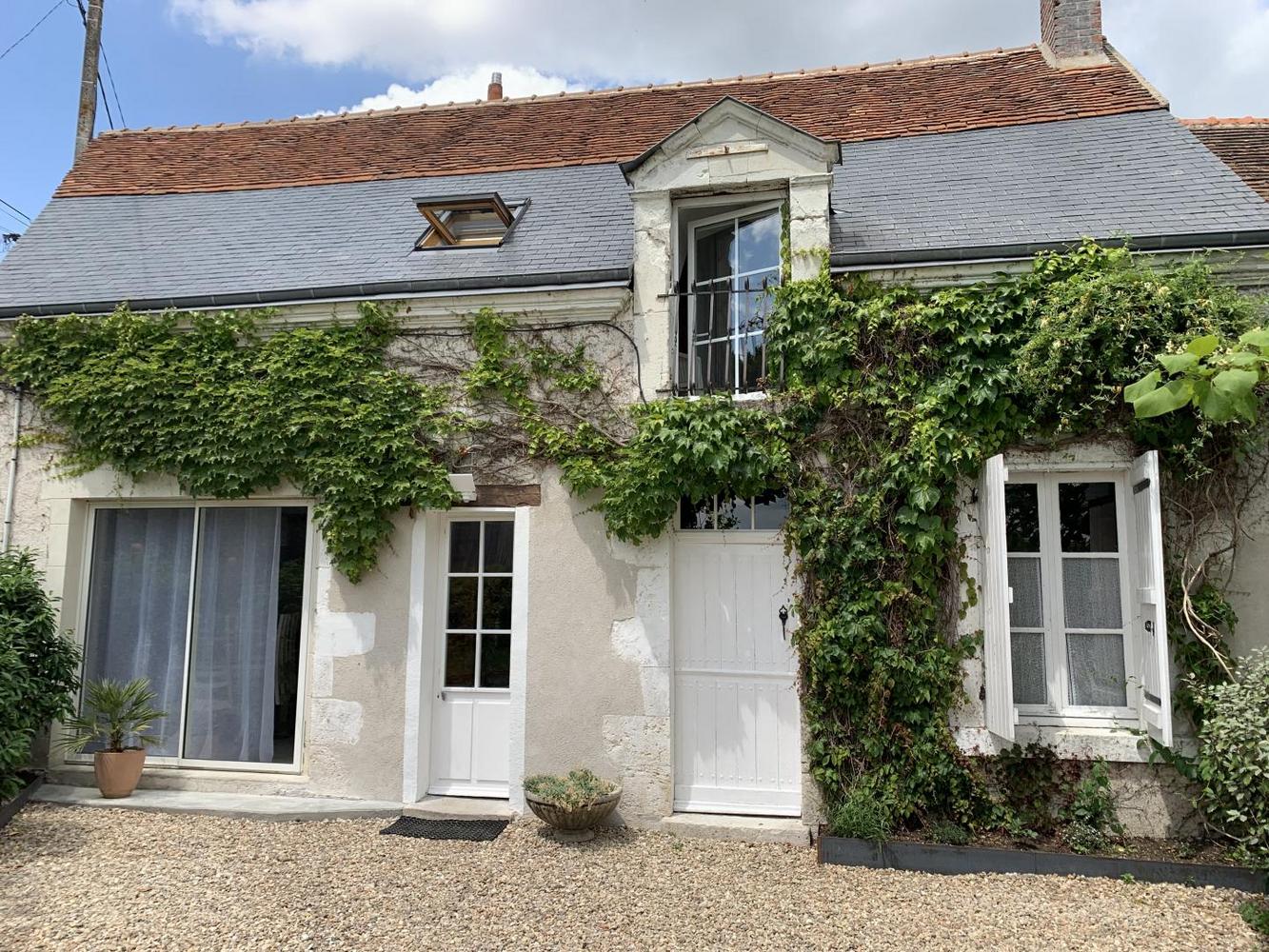 Les monteaux sales