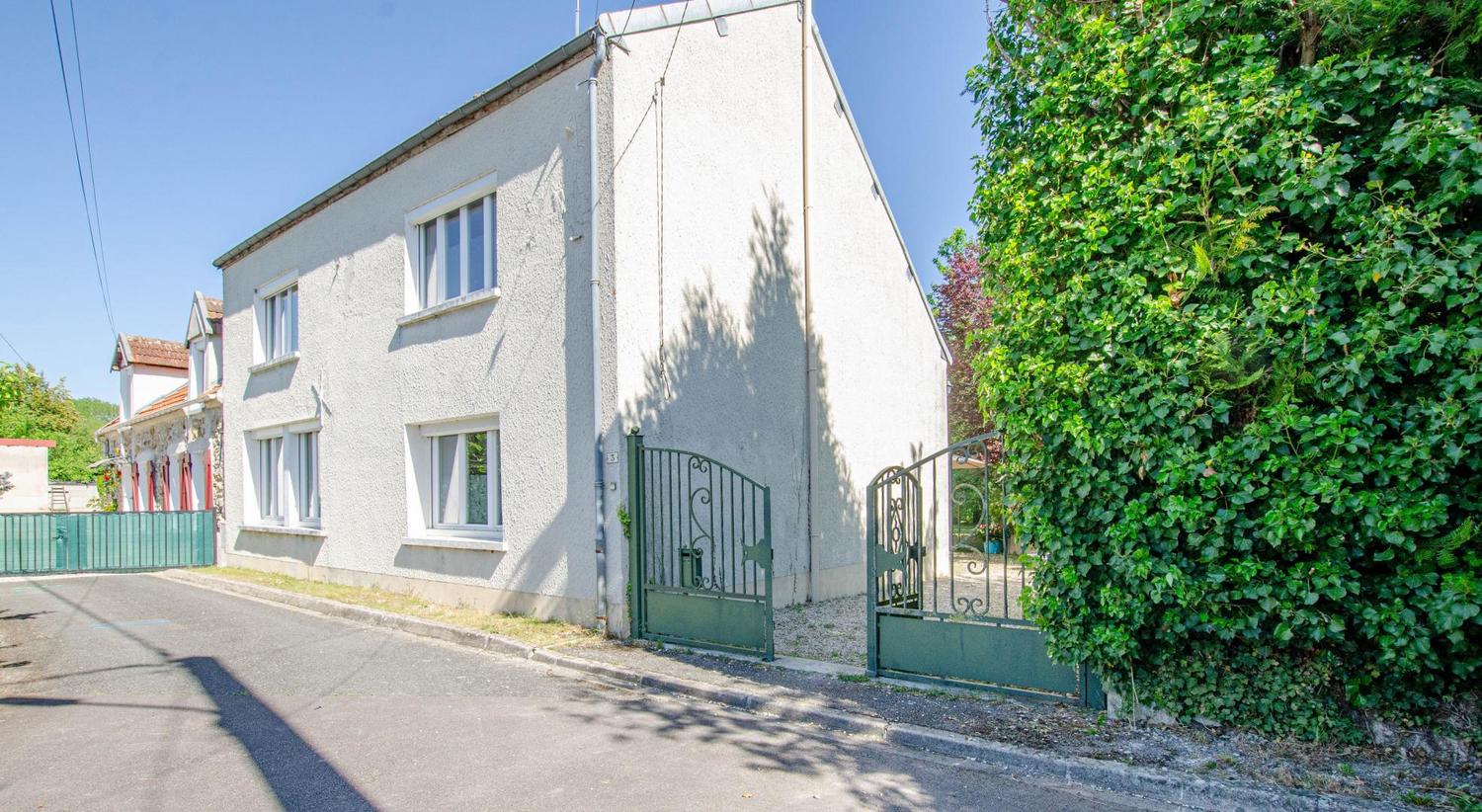 L'Annexe, Saint-Hilaire-sous-Romilly