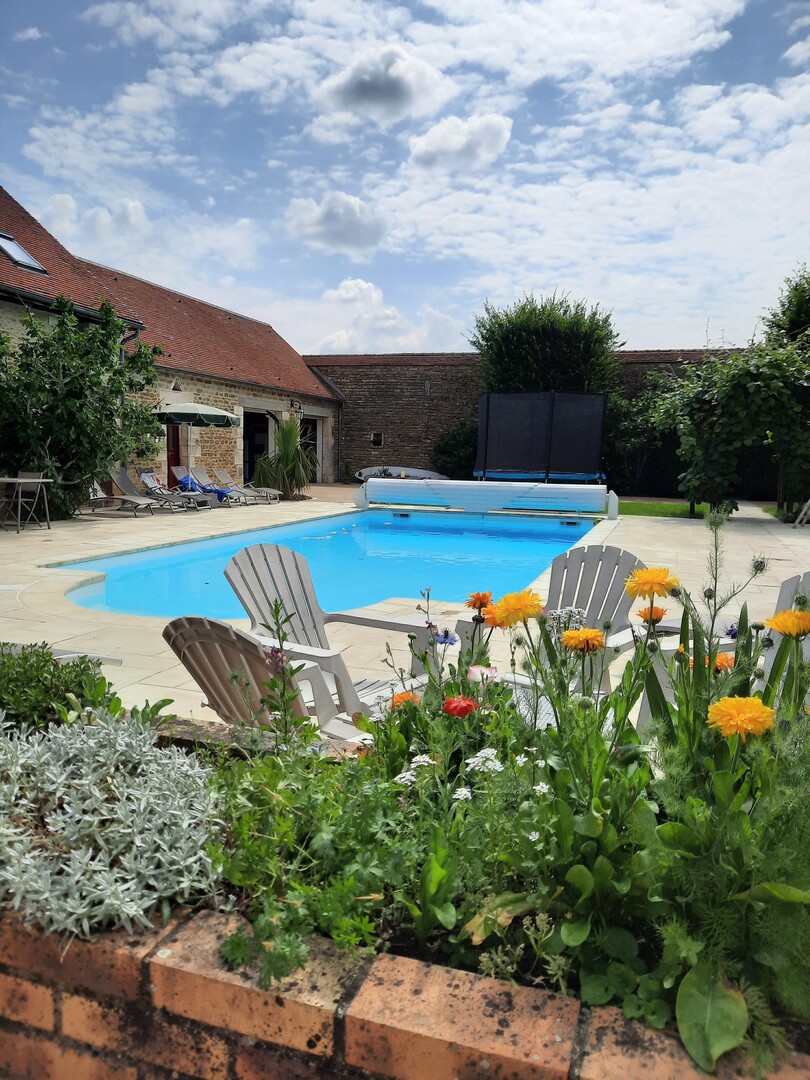 Les Hâtes - Domaine Saint Roch, chambre d'hôtes à Prusy