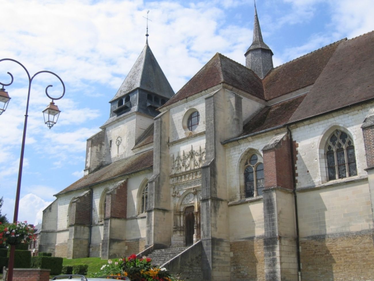 Pays d'Armance: à la découverte d'un village perché