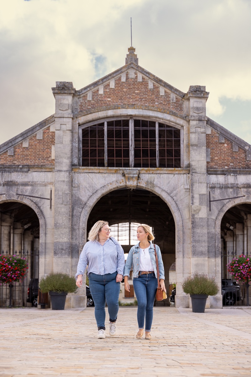 Halle en pierre de Dienville